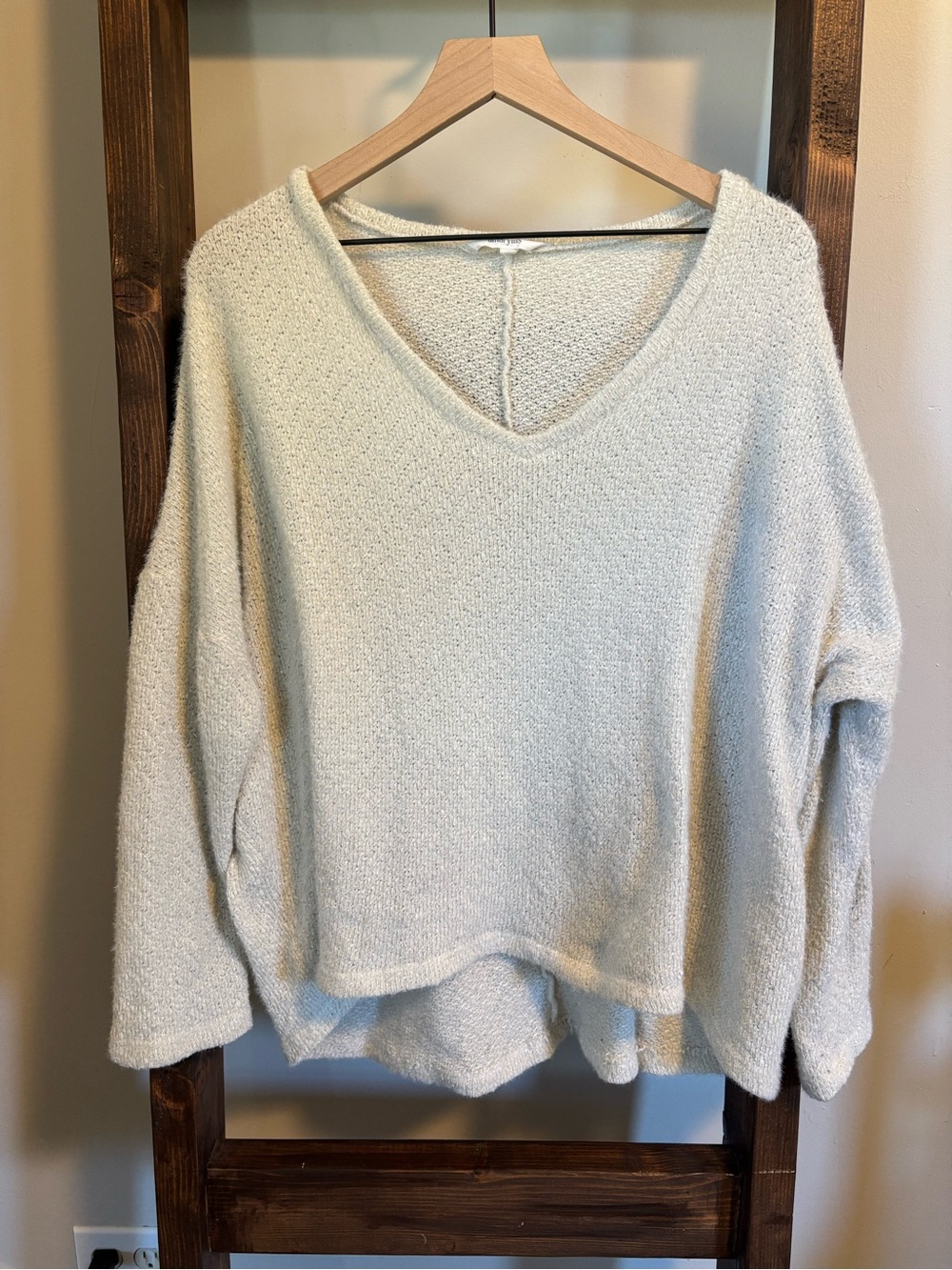 Soft V-Neck Cozy Cream Colored Sweater - XL